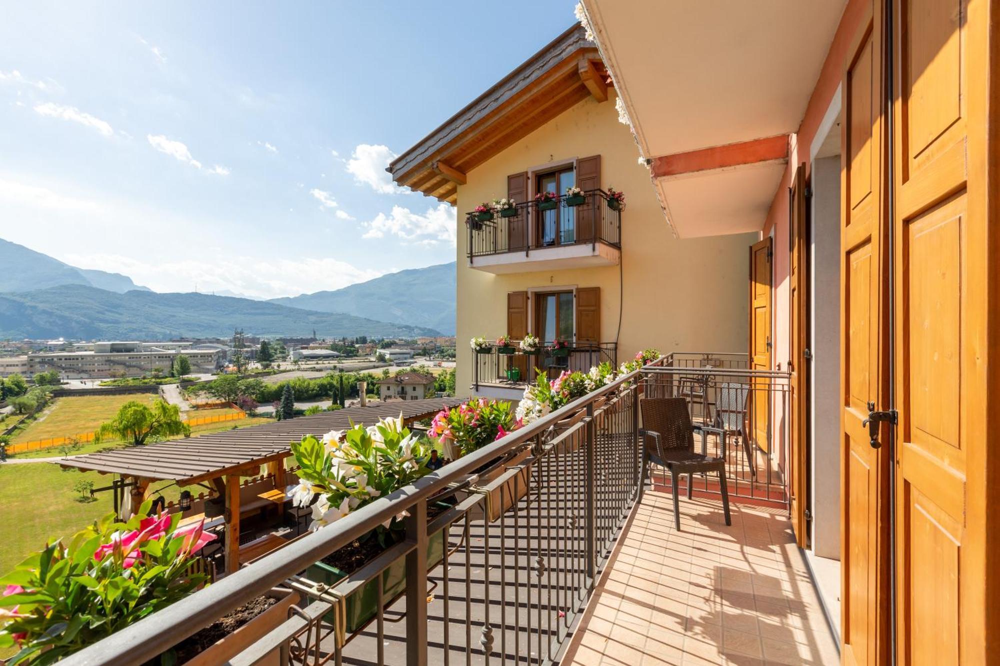 Вилла Agritur Eden Marone Рива-дель-Гарда Экстерьер фото